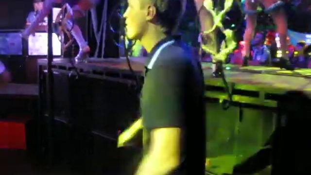 дискотека,go-go в Моцарте смотреть онлайн