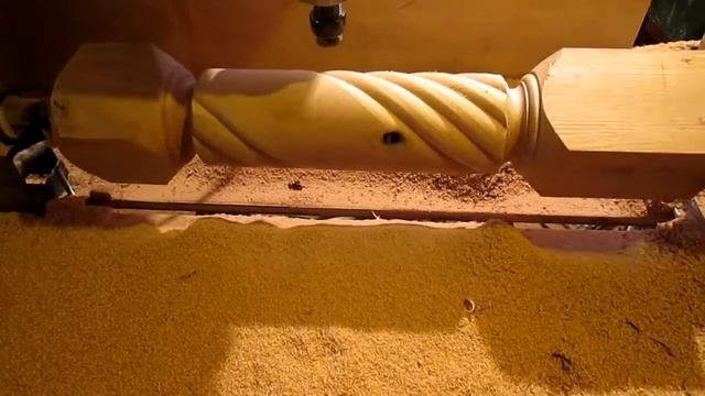 CNC WOOD ROUTER, WOOD CNC LATHE, WOOD CNC TURNING homemadeФрезеровка балясины. смотреть онлайн