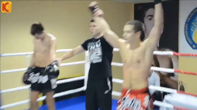 Свои люди: Олег Скирта. Руководитель и тренер спортивного клуба "Гермес" смотреть онлайн