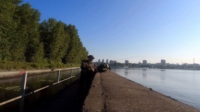 Окунь с шлюзовой дамбы. 14.08.2021 г. смотреть онлайн