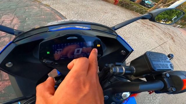 REVIEW SUZUKI GIXXER 250 SF ?| ¿La 250 cc más rápida del mercado? ?| Quiro Biker Motovlog ? смотреть онлайн