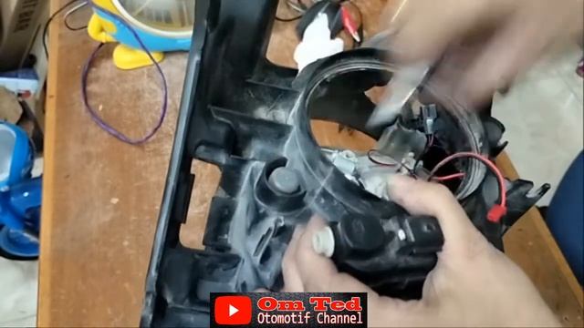CUSTOM HEADLAMP MOBIL NISSAN JUKE MENGGUNAKAN PROJECTOR 2,5 INCHI смотреть онлайн