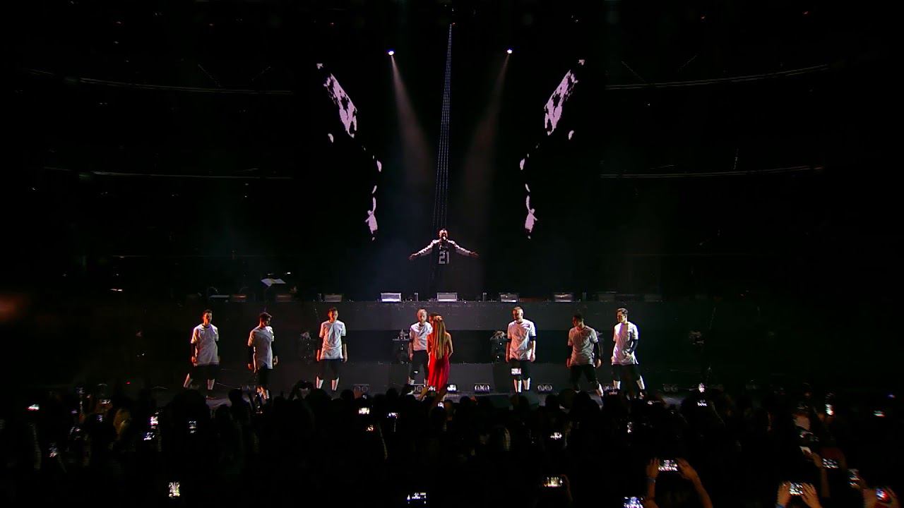 Руки Вверх! - Плачешь в темноте @ Crocus City Hall, 2017 смотреть онлайн