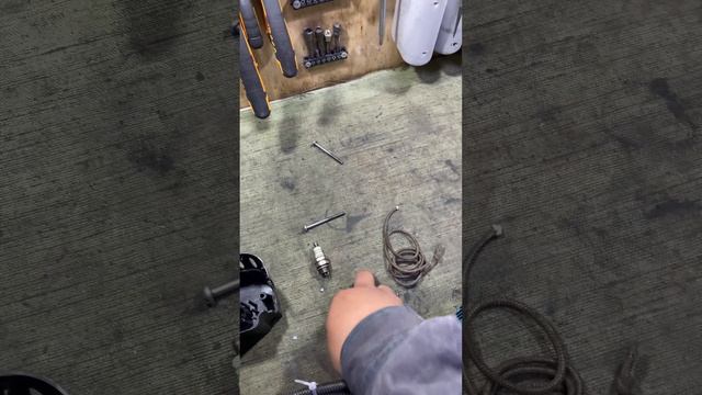 Ремонт триммера Makita DBC300 смотреть онлайн