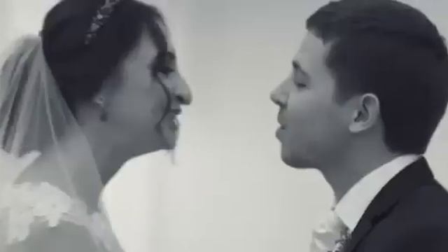 # 28 Еще одно видео из архива , которым я хочу с Вами поделиться . Свадьба старшей дочери смотреть онлайн