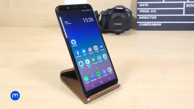Samsung Galaxy A6 (recenze) смотреть онлайн