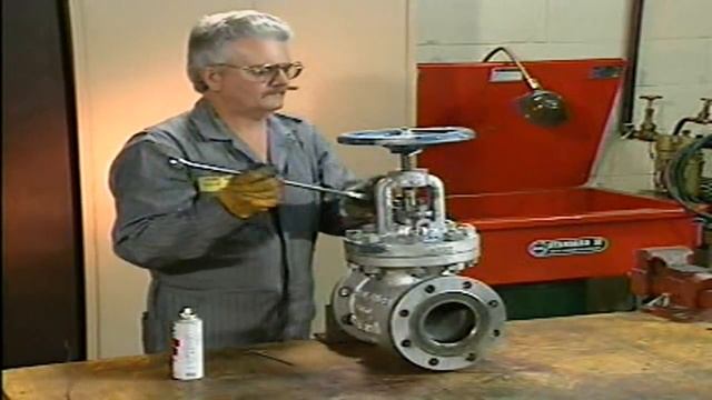 Globe Valve Gland Packing Replacement Procedure смотреть онлайн