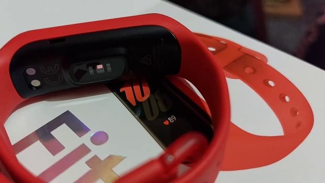 Samsung Galaxy Fit 2 first impression and unboxing | Samsung Smart Watch смотреть онлайн