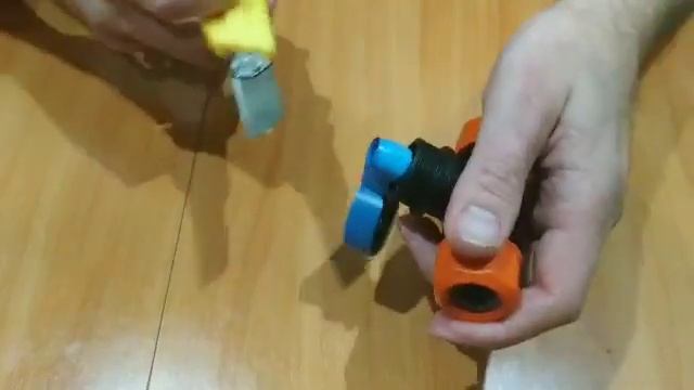 Слепая трубка для капельного полива Perfo-Plus (16 мм) 1/2" и цанговые зажимы ЖУК. смотреть онлайн