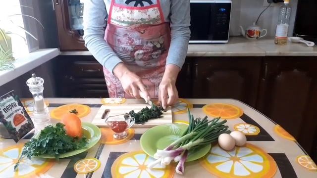 Прогулка по лесу. Приготовление крапивы. смотреть онлайн