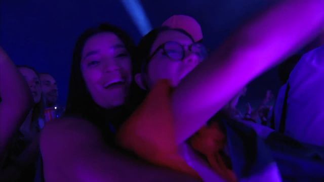 3 Are Legend, Tujamo, Jaxx & Vega - Pump It Up (ft. Black & White Brothers) [Official Music Video] смотреть онлайн