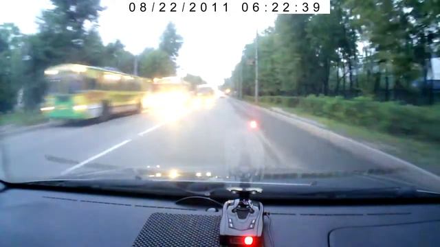 2011.08.22 автобус выехал на встречку смотреть онлайн