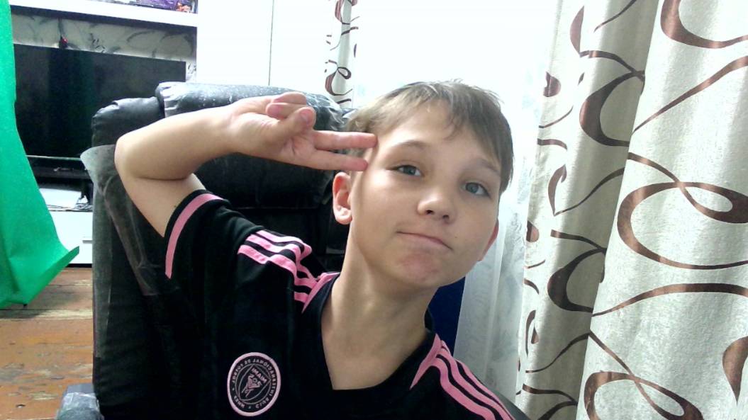 2 вещи РОБЛОКС РУКА И РАКУРС смотреть онлайн