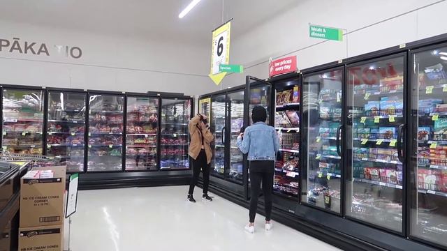 UGLY LOCATION PHOTOSHOOT CHALLENGE: SUPERMARKET EDITON | Matilda смотреть онлайн