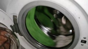 Hard unbalanced spin with water lock on the washing machine indesit wisl 92