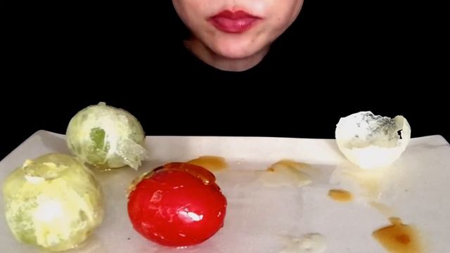 ASMR EATING LEMON TOMATO CANDIED SOUR TANGHULU CRUNCHY SOUNDS NO TALKING Nasiphat ASMR смотреть онлайн