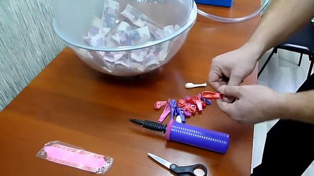 25 тысяч рублей в воздушном шарике - оригинальный подарок смотреть онлайн