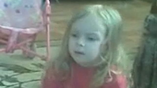 Алина засыпает сидя! смотреть онлайн