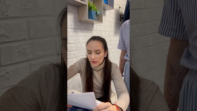 НЕ СМОГЛИ ПРОДАТЬ КВАРТИРУ ИЗ-ЗА ТАРАКАНОВ! Атака червей. Ч. 15 смотреть онлайн