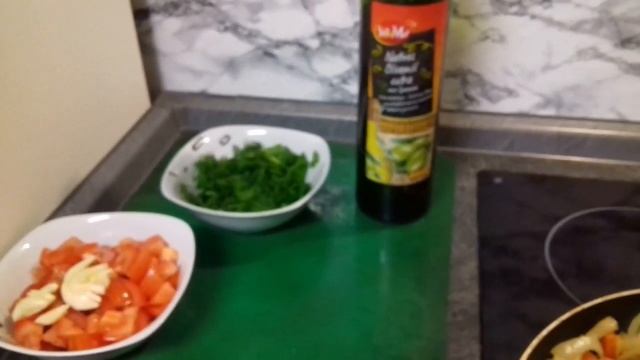 Мясо индейки тушенное. Диетический рецепт. Вкусно и полезно. смотреть онлайн