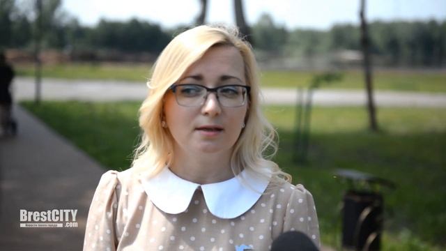 Российская скамейка появилась в Бресте смотреть онлайн