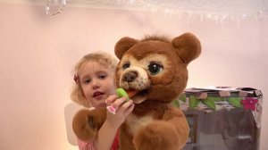 Распаковка  интерактивной мягкой игрушки RurReal Friends Русский Мишка от Hasbro/ Бетти Беттика