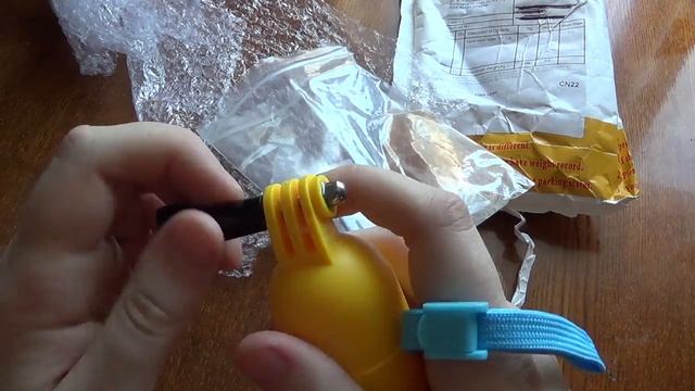 Посылка из Китая № 321. Поплавок-монопод для экшн камеры из фирменного магазина бренда SJCAM на Али смотреть онлайн