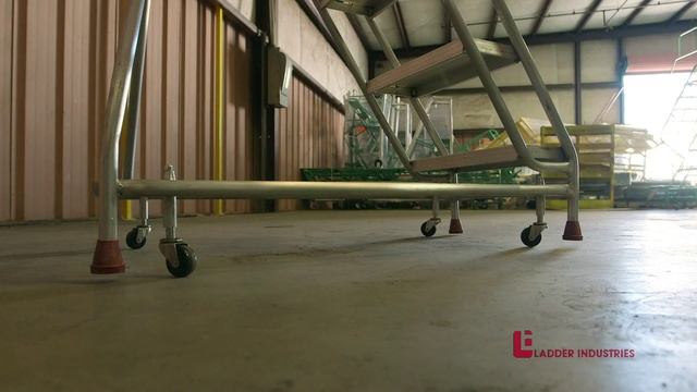 Rolastair™ Rolling Ladder Stands смотреть онлайн