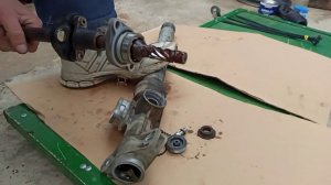 Разборка и ремонт рулевой рейки. Гранта