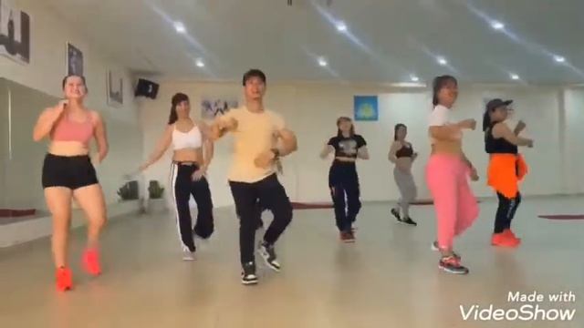 Kay one - Bachata / Zin Lee Tuyen/ Choreography: Vicky Vương & LeyNa Trần смотреть онлайн