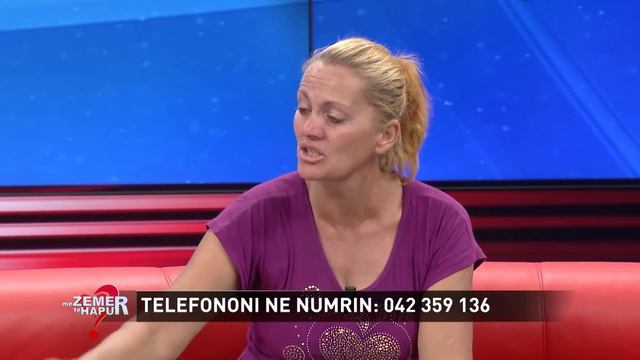 Motra hidhet në rrugë nga i vëllai: Edhe prindërit u bënë palë me të смотреть онлайн
