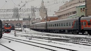 Отправление поезда №392У сообщением Москва-Челябинск и прибытие поезда №217Г Чебоксары-Москва