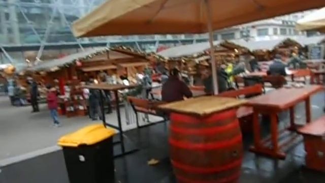 Будапешт пахнет  паприкой.