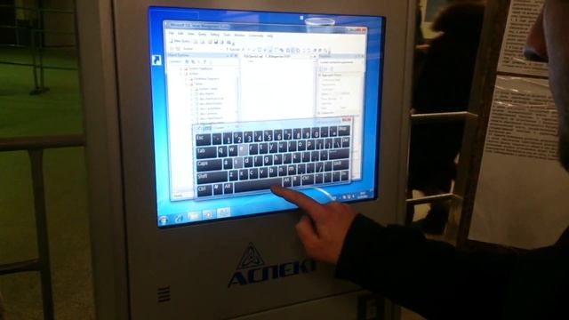 "Взлом" системы сканеров безопасности московского метро смотреть онлайн