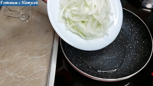 Салат с кальмарами. Готовлю на каждый праздник!!! Простой и вкусный салат с кальмарами. смотреть онлайн