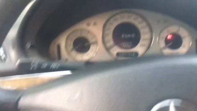 Как проверить уровень масла в двигателе | Mercedes W211 смотреть онлайн