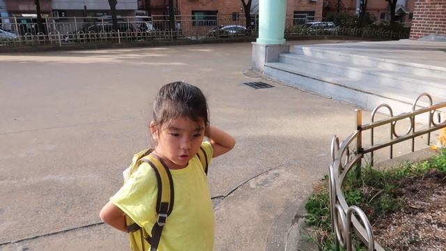 ЛЕРА ОТСТАЁТ В РАЗВИТИИ/ ПОКУПКИ ОДЕЖДЫ НА ОСЕНЬ смотреть онлайн