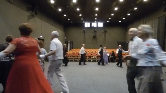 РАСТИК РИЛ и БЕЛЬГИЙСКАЯ ПОЛЬКА "КУЗНЕЧИК" смотреть онлайн