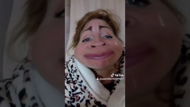 От улыбки станет всем светлей смотреть онлайн