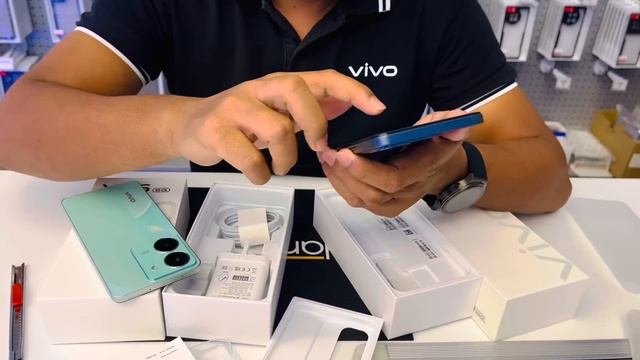 Vivo Y36 5G unboxing video in Malaysia смотреть онлайн