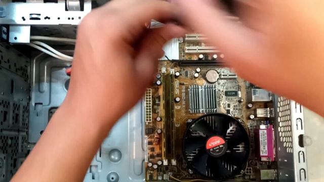 Intel core 2 duo e8500 Nvidia 8400gs pc build смотреть онлайн