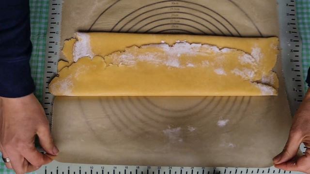 Слоеное печенье с орешками. Самый легкий рецепт) Печенье к чаю #печенье #кчаю #десерт #выпечка