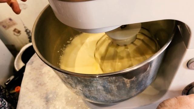 Как ВКУСНО приготовить ШАРЛОТКУ С ЯБЛОКАМИ в мультиварке или в духовке. Шарлотка пышная, как ПУХ. смотреть онлайн