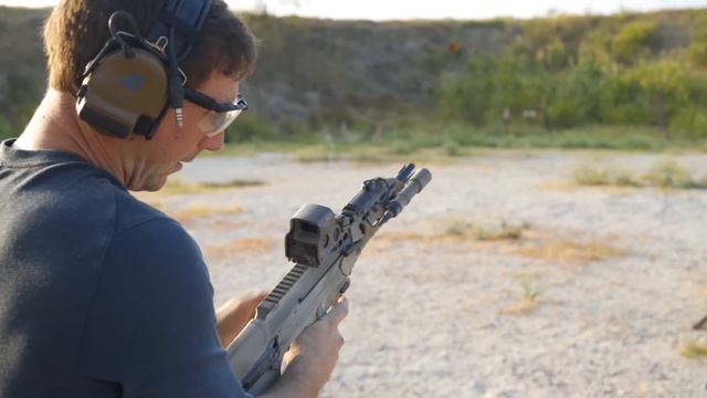Desert Tech MDR UPDATED VIDEO (Halo Battle Rifle? Probably) смотреть онлайн