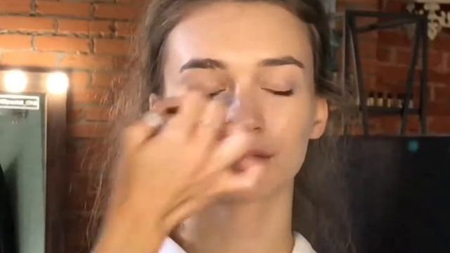 Макияж на бюджетной косметике Makeup Revolution смотреть онлайн