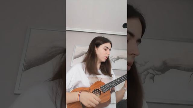 Lovely - Billie Eilish (SHORT UKELELE COVER) смотреть онлайн