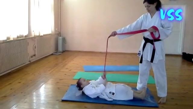 Упражнения на пресс для ДЕТЕЙ!!! смотреть онлайн