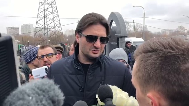 Братья Запашные на прощании с Началовой