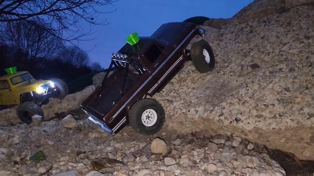 Trx4 F150 hightrail vs Element Ecto Trucks with Cups match 5 at Crawler County смотреть онлайн