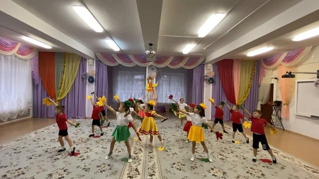 МБОУ "Школа №30" дошкольное отделение "Пчелка" Кременец Вера "Желтый вальс" смотреть онлайн